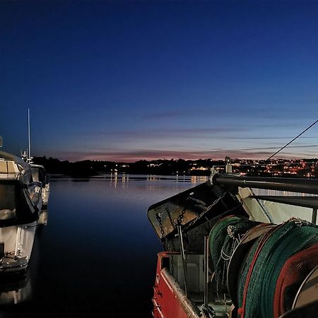 Ferie Pa Bryggekanten I Kristiansand, Flekkeroy Экстерьер фото