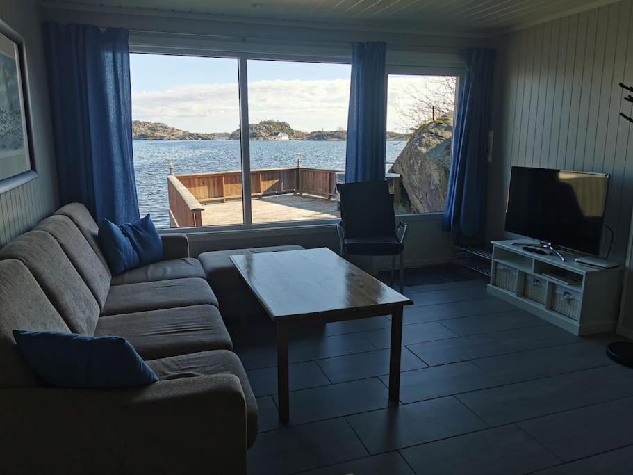 Ferie Pa Bryggekanten I Kristiansand, Flekkeroy Экстерьер фото